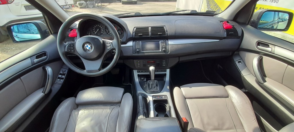 BMW X5 3.0d Aut. rendszeresen karban tartva. jól felszerelt. 2.4 tonnás horog! 